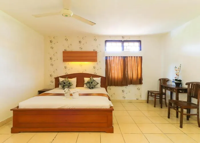 Hotel Ayu Lili Garden Hotel Kuta 3*