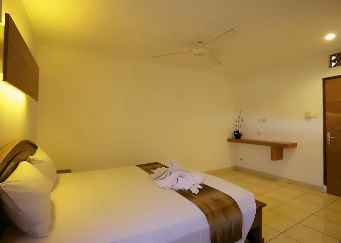 Hotel Ayu Lili Garden Hotel Kuta 3*